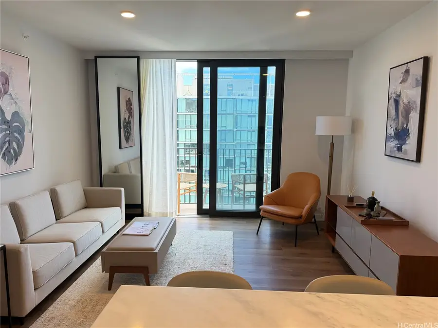 987 Queen Street #4104, Honolulu, HI 96814 - #3