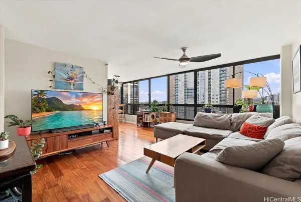 876 Curtis Street #3006, Honolulu, HI 96813