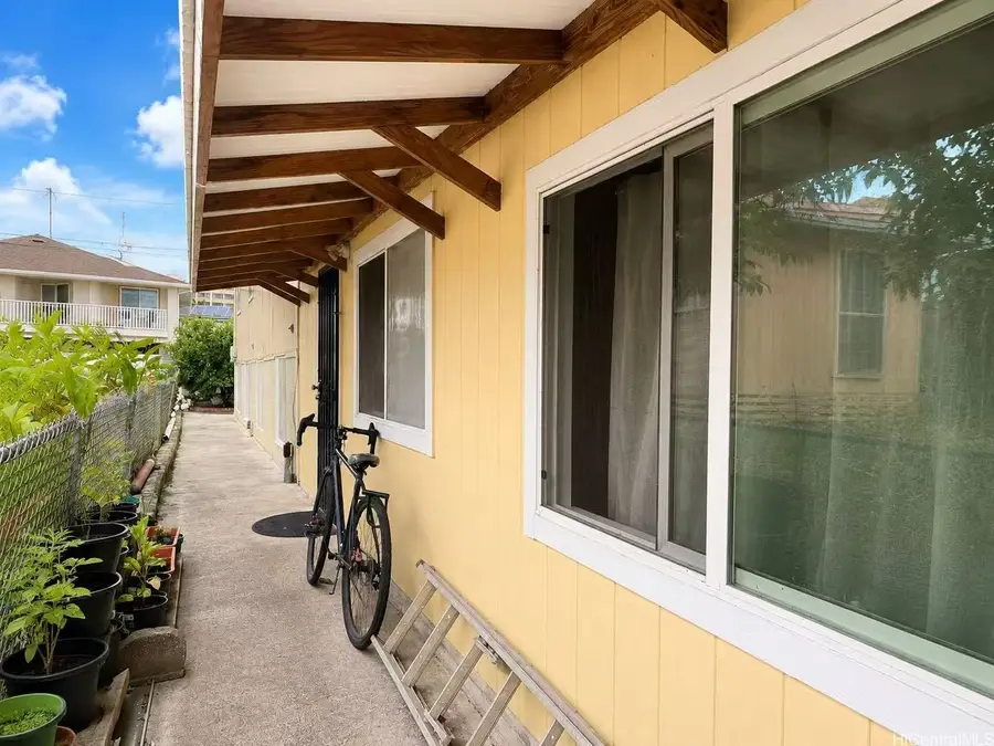 1015 Noble Lane, Honolulu, HI 96817 - #2