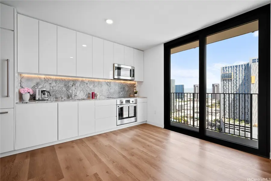 987 Queen Street #2503, Honolulu, HI 96814 - #2