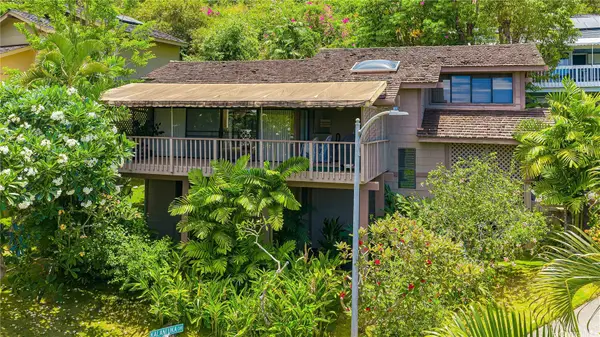 1593 Kalaniuka Circle #84, Honolulu, HI 96821