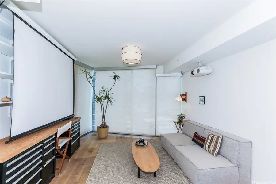1001 Queen Street #1411, Honolulu, HI 96814 - #3