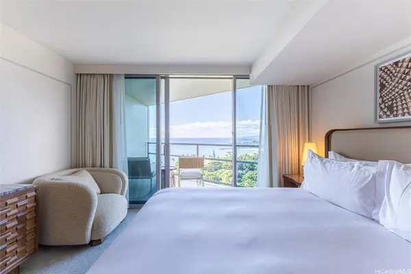 223 Saratoga Road #2015, Honolulu, HI 96815