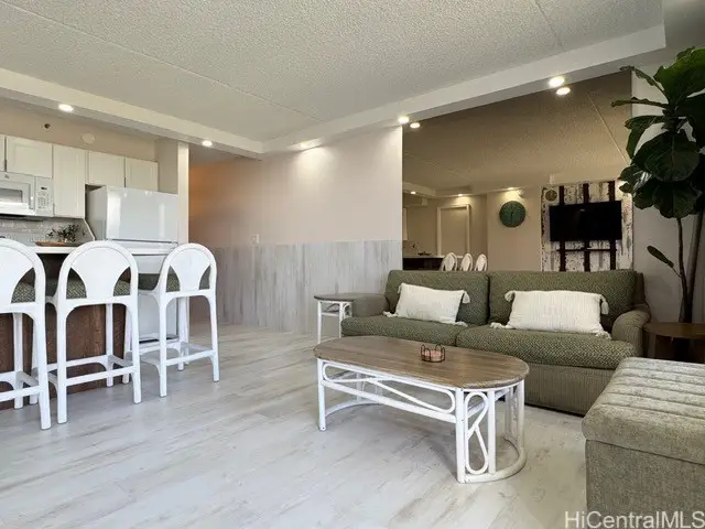 201 Ohua Avenue #3403 T2 (NUC), Honolulu, HI 96815 - #3