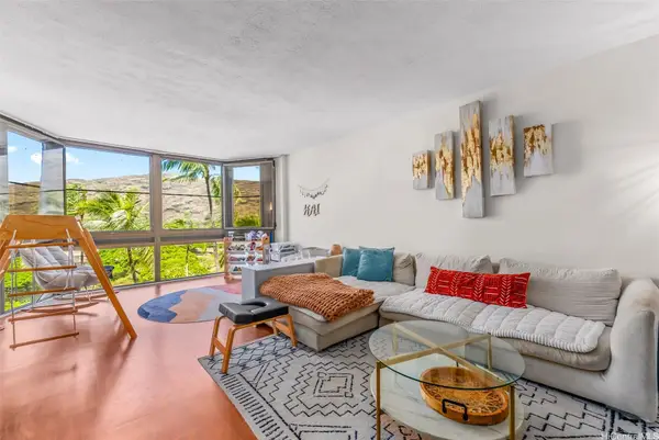531 Hahaione Street #6C, Honolulu, HI 96825