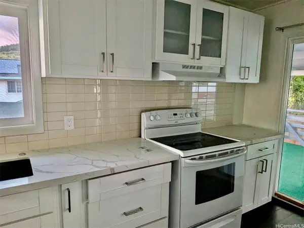 1592 Perry Street, Honolulu, HI 96819