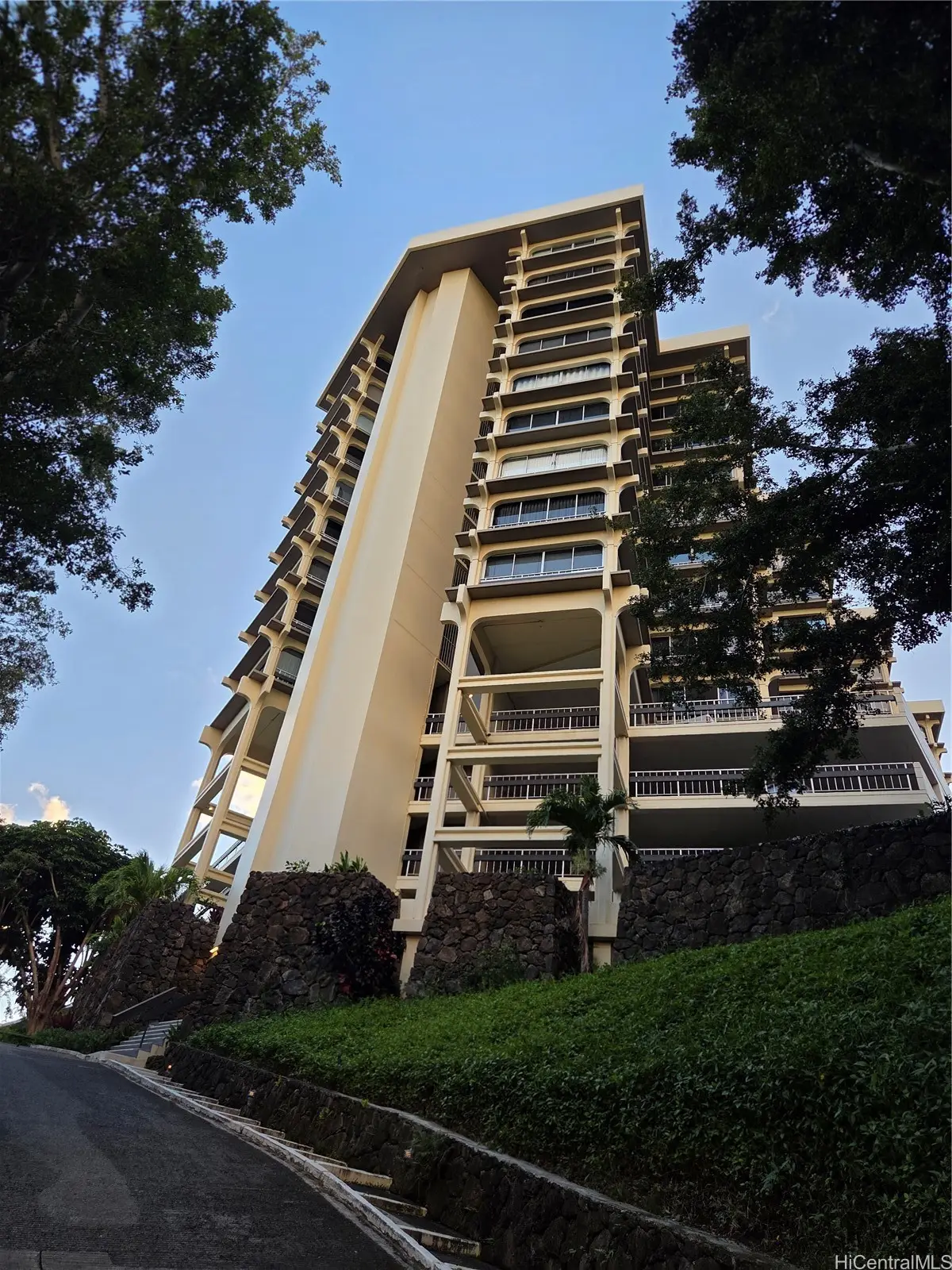 1022 Prospect Street #901B, Honolulu, HI 96822 - #1