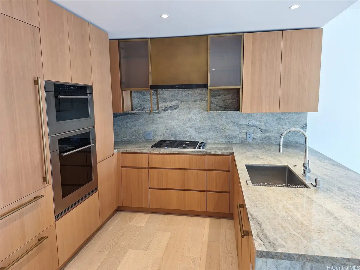 1100 Ala Moana Boulevard #1007, Honolulu, HI 96814 - #1