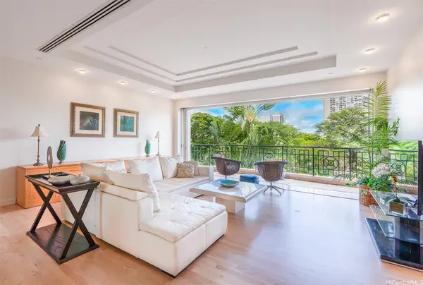 1740 S Beretania Street #30, Honolulu, HI 96826