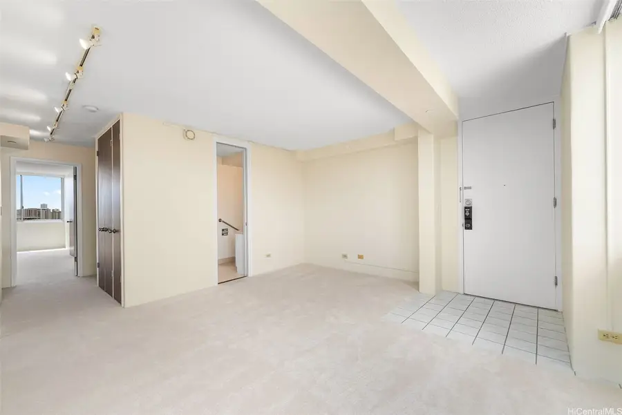 780 Amana Street #1701, Honolulu, HI 96814 - #3