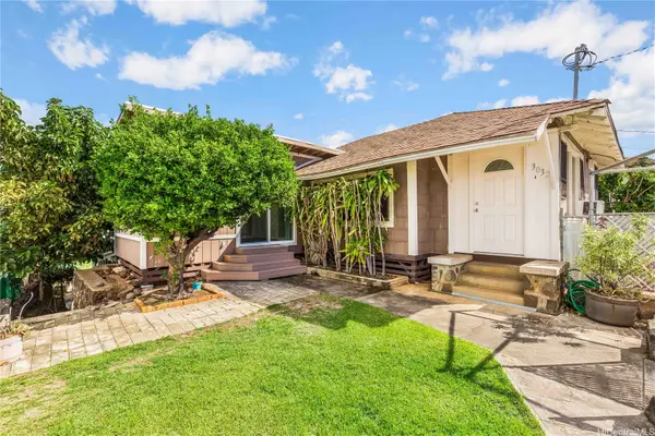 3032 Harding Avenue, Honolulu, HI 96816