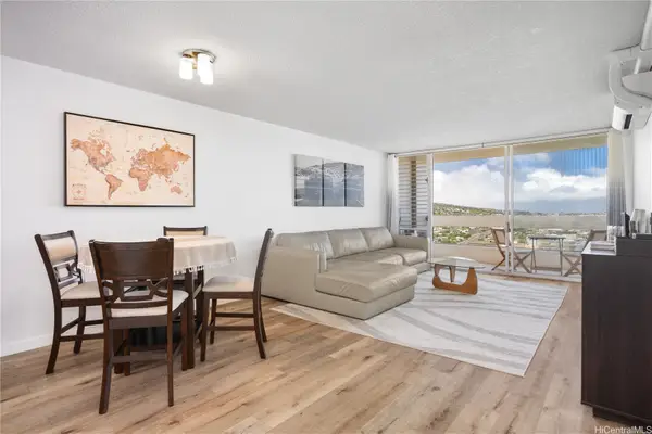 1212 Punahou Street #2702, Honolulu, HI 96826
