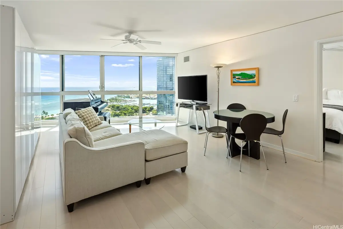 1177 Queen Street #3205, Honolulu, HI 96814 - #1