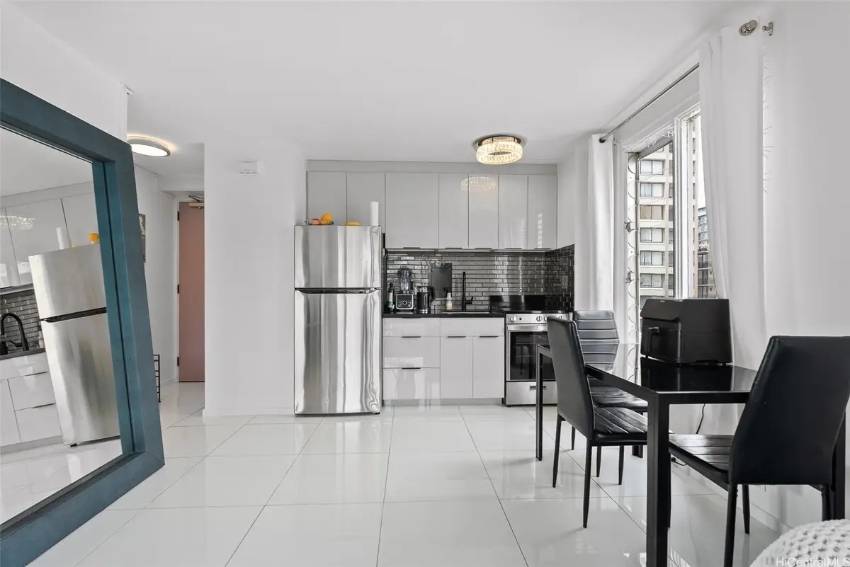 445 Kaiolu Street #704, Honolulu, HI 96815 - #1