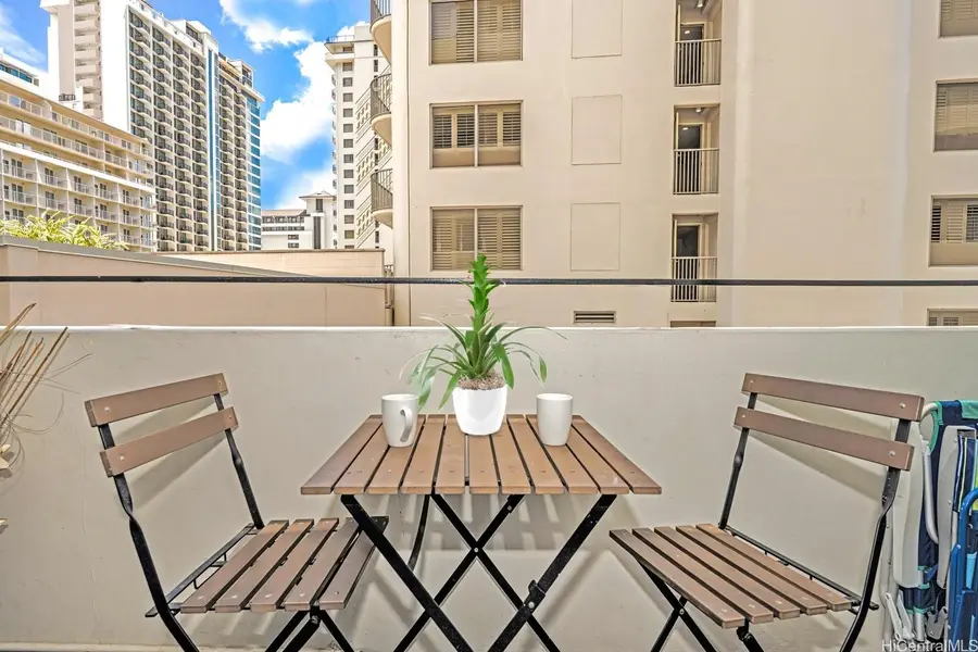 247 Beach Walk #504, Honolulu, HI 96815 - #3