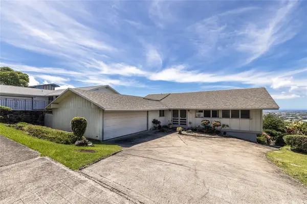 98-1015 Kaonohi Street, Aiea, HI 96701