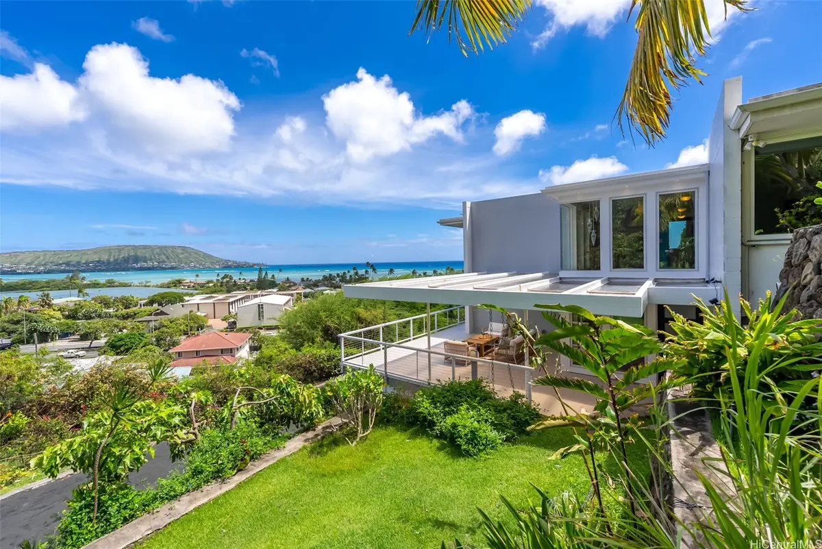 5864-F Kalanianaole Highway, Honolulu, HI 96821 - #1
