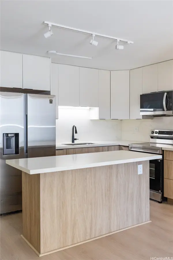 2651 Kuilei Street #B84, Honolulu, HI 96826