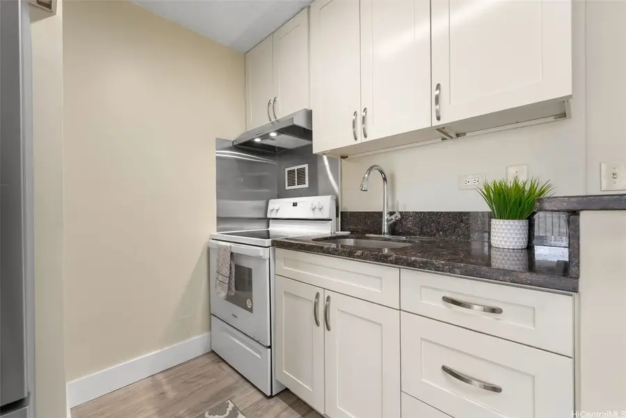 1535 Pensacola Street #910, Honolulu, HI 96822 - #2