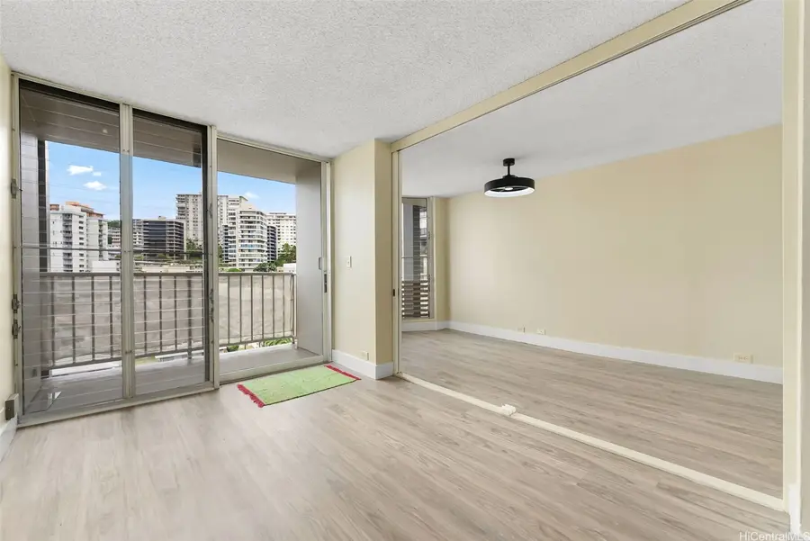 1535 Pensacola Street #910, Honolulu, HI 96822 - #3