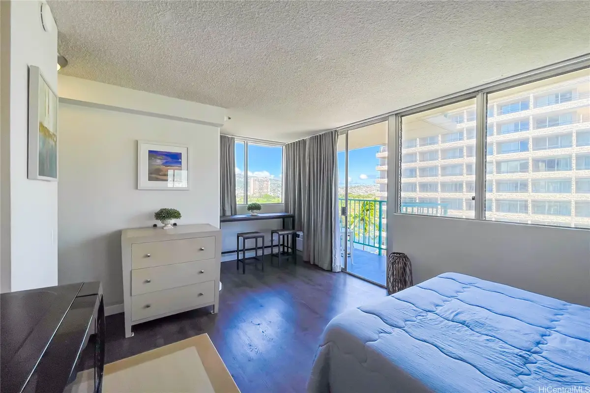 444 Kanekapolei Street #810, Honolulu, HI 96815 - #1