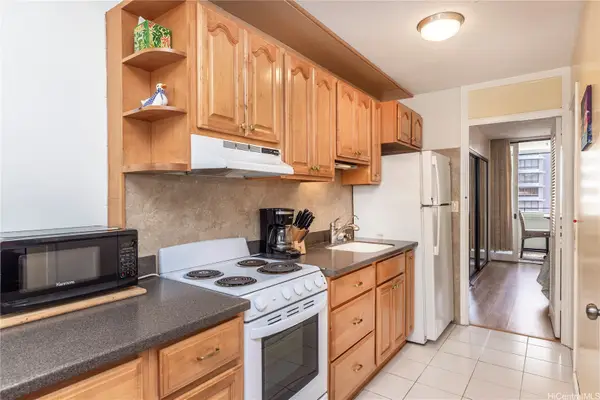 425 Ena Road #1104A, Honolulu, HI 96815