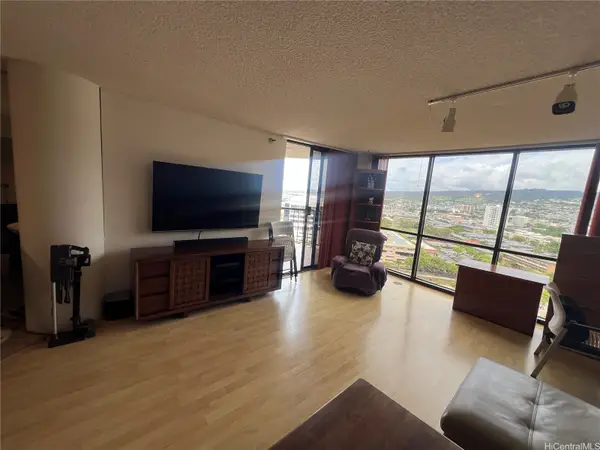 60 N Beretania Street #2102, Honolulu, HI 96817