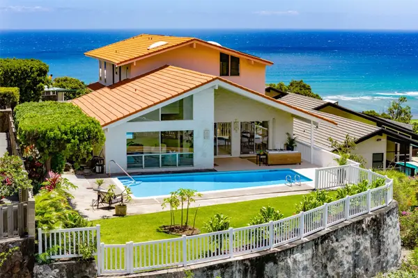 1728 Kumakani Loop, Honolulu, HI 96821