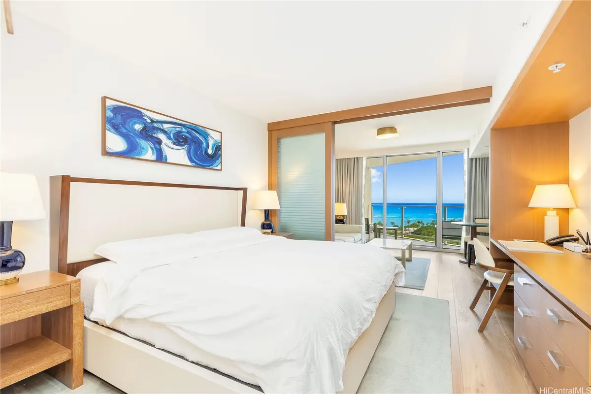 2139 Kuhio Avenue #D2207, Honolulu, HI 96815 - #1