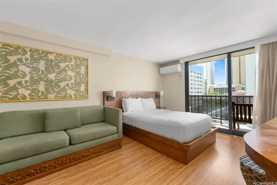 2425 Kuhio Avenue #703, Honolulu, HI 96815 - #3