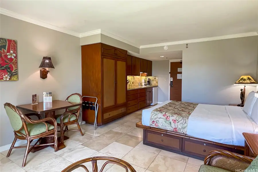 2045 Kalakaua Avenue #209, Honolulu, HI 96815 - #3