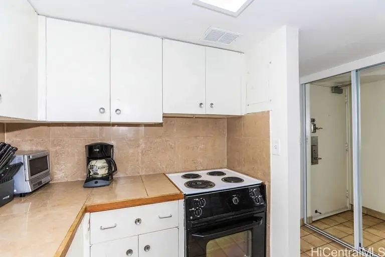 1777 Ala Moana Boulevard #1113, Honolulu, HI 96815 - #3