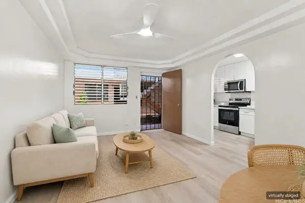 94-245 Leowahine Street #1022, Waipahu, HI 96797