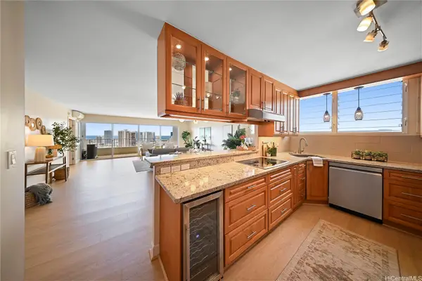 927 Prospect Street #1601, Honolulu, HI 96822