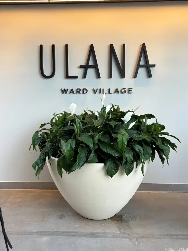 828 Auahi Street #409, Honolulu, HI 96813