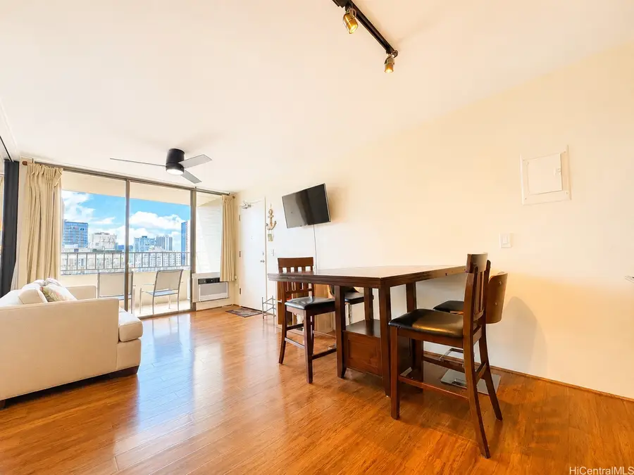 2240 Kuhio Avenue #1607, Honolulu, HI 96815 - #2