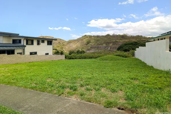 1608 Ala Hahanui Street, Honolulu, HI 96818