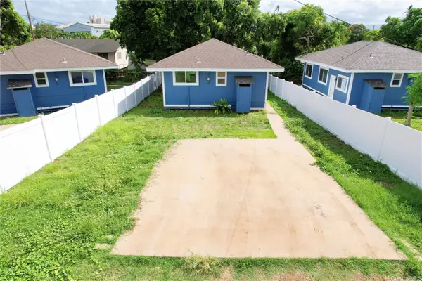 94-111 Pahu Street #B, Waipahu, HI 96797