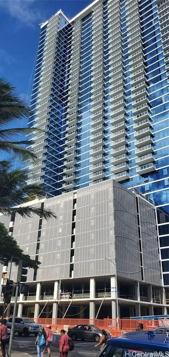629 Keeaumoku Street #3707, Honolulu, HI 96814