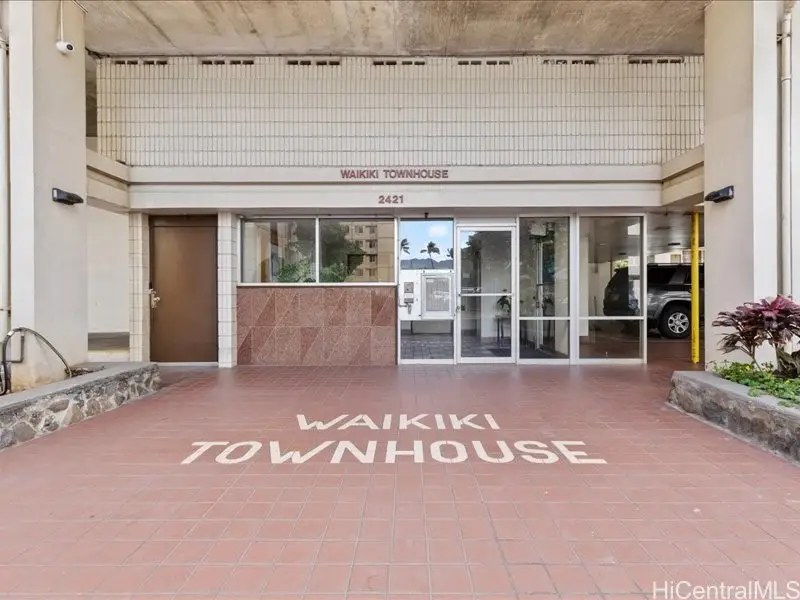 2421 Tusitala Street #1604, Honolulu, HI 96815 - #2