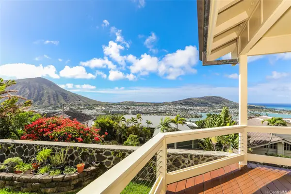 889 Kaohe Place, Honolulu, HI 96825
