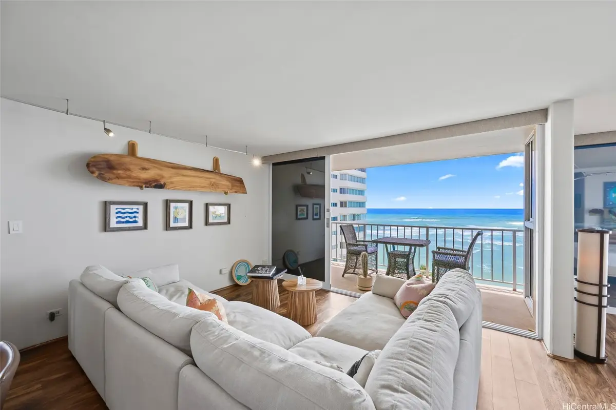 3056 Kalakaua Avenue #PHW, Honolulu, HI 96815 - #1