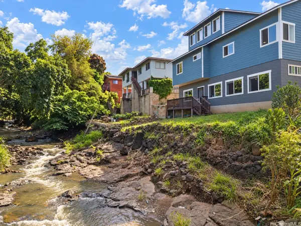 1736 Gulick Avenue, Honolulu, HI 96819