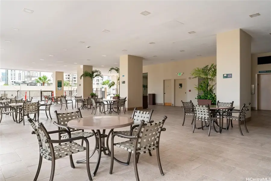 2240 Kuhio Avenue #2708, Honolulu, HI 96815 - #3