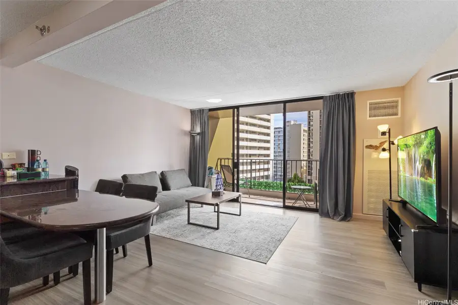 229 Paoakalani Avenue #902, Honolulu, HI 96815 - #2
