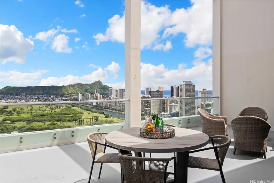 555 University Avenue #1, Honolulu, HI 96826 - #3
