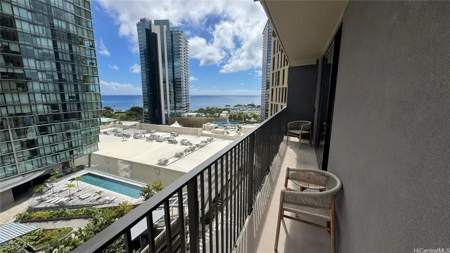 987 Queen Street #1612, Honolulu, HI 96814 - #2