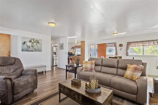99-122 Olopana Street, Aiea, HI 96701