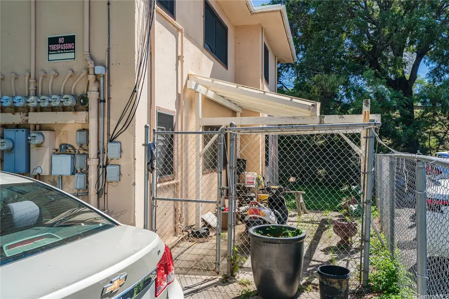 2902 Varsity Circle, Honolulu, HI 96826 - #3