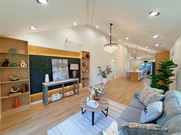 95-284 Hakupokano Loop, Mililani, HI 96789